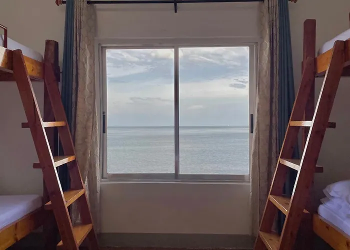 Beachfront Hotel Boljoon