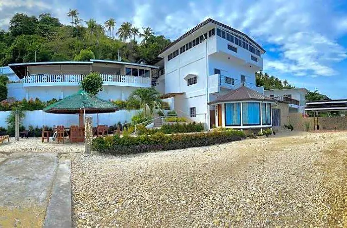 Beachfront 5*